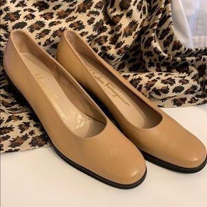 Salvatore Ferragamo Carmel Wedge shoes Size 7.5 3A
